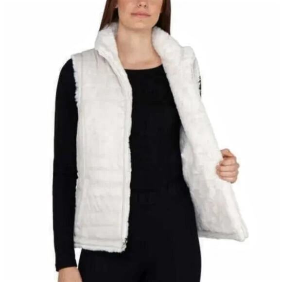 New Nicole Miller Women's Plus Reversible Cozy Quilted Faux Fur Insulated Vest - Picture 1 of 8